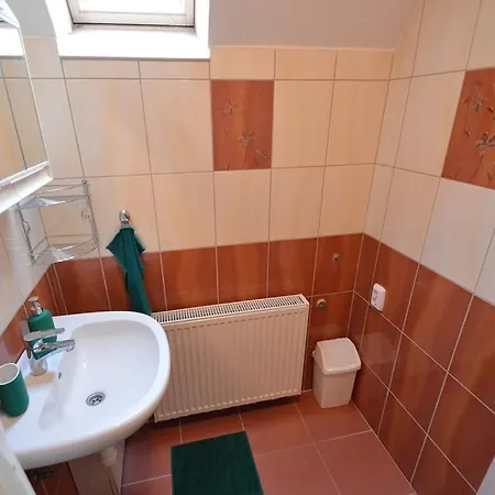 Huba Apartman 2. *